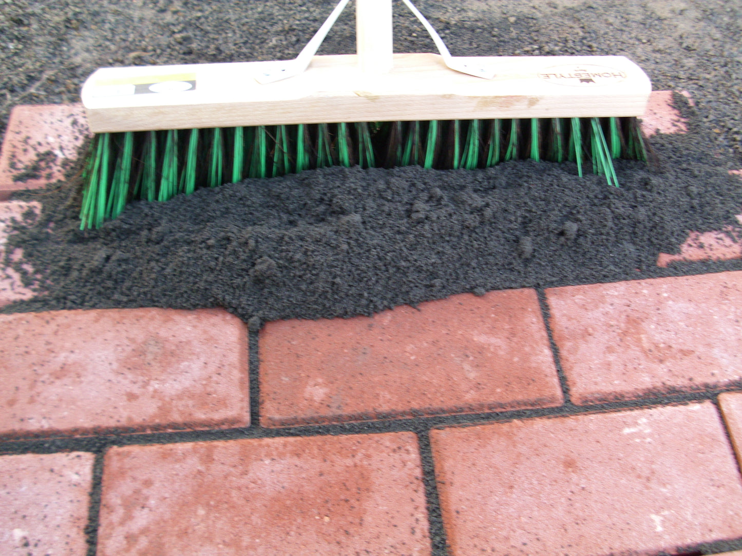 Basalt Steinmehl 0-2mm / á 0,6 m³ Big-Bag ~ 1000 kg